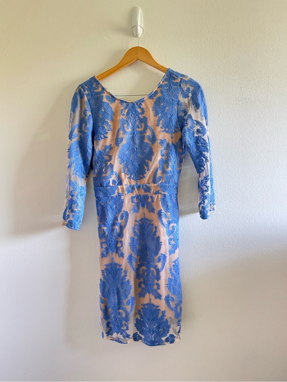 For Love and Lemons Light Blue Night to Remember Floral Lace Open-Back Dress S - Picture 4 of 10